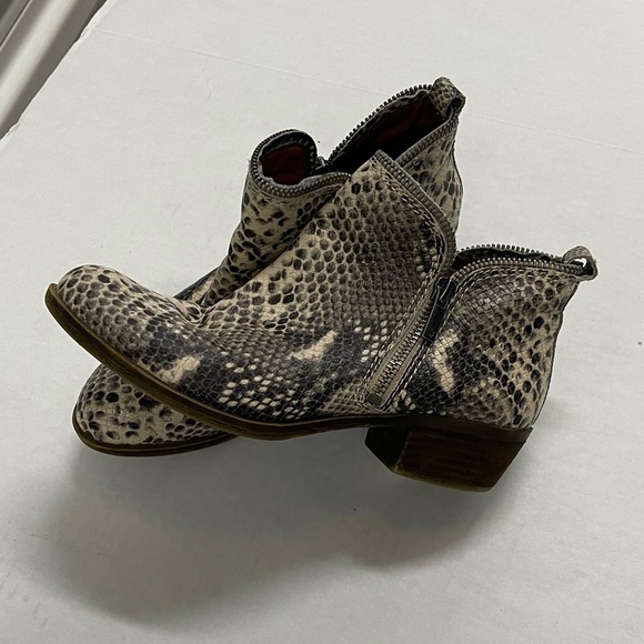 Lucky Brand Bartalino Snake Print Leather Booties - Size 7 - Picture 1 of 9
